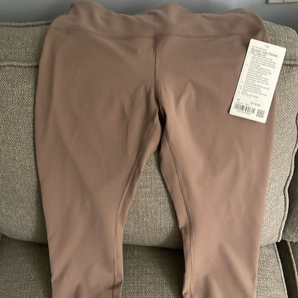 Lululemon wunder train high-rise ribbed